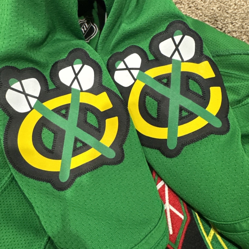 Reebok Premier Chicago Blackhawks St Patrick Day TOEWS Hockey Jersey Green Sz M - Picture 8 of 11